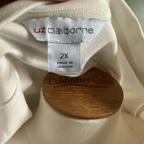 Liz Claiborne 2x Cream Women's Top with tie around waist - Picture 4 of 5